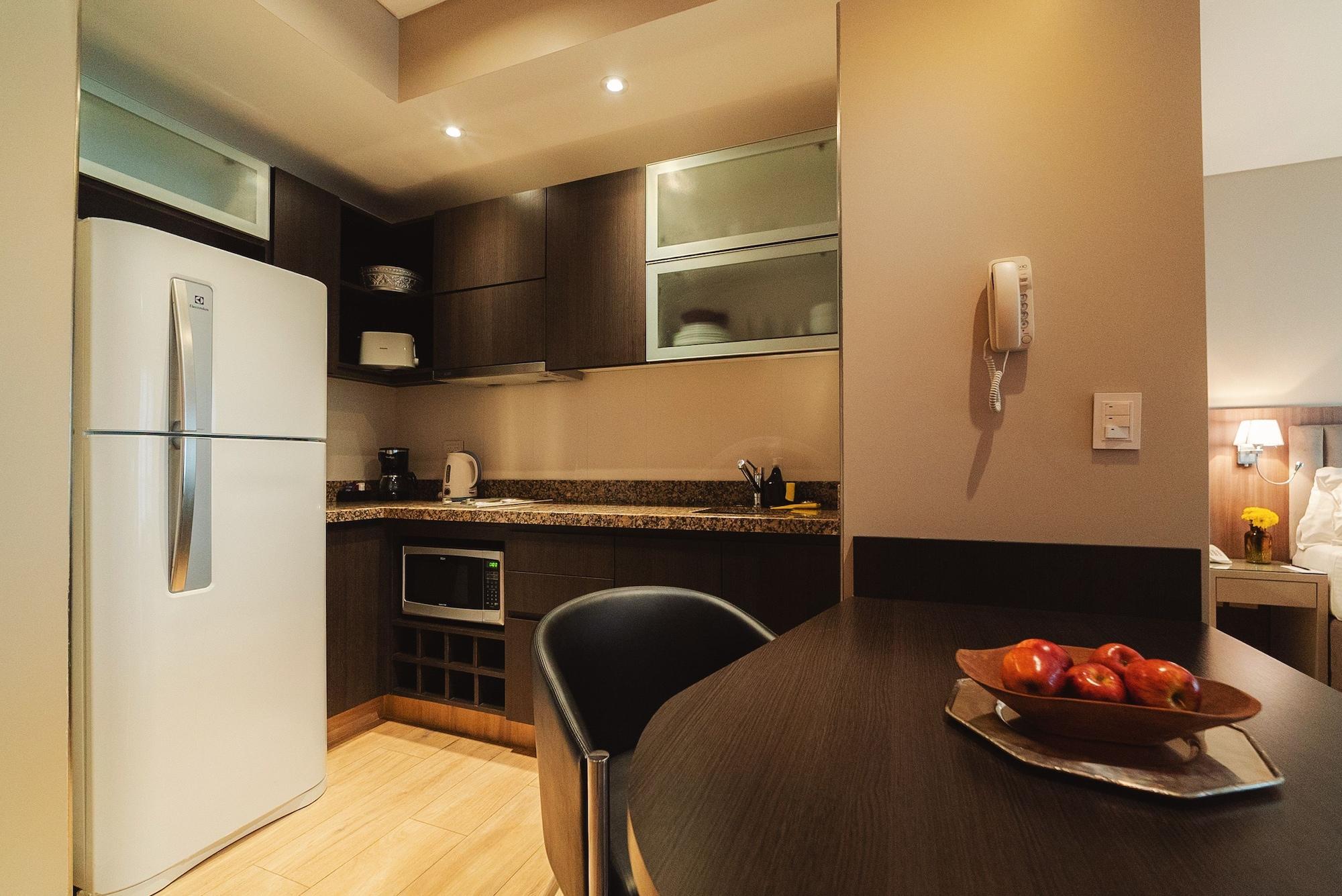 Arc Arenales Studios & Suites Буенос Айрес Екстериор снимка